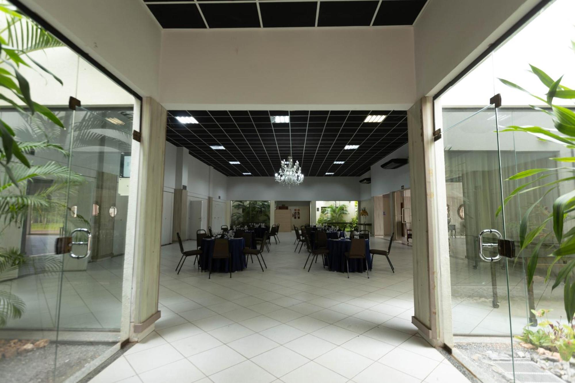 Hits Pantanal Hotel Aeroporto Varzea Grande  Exterior photo