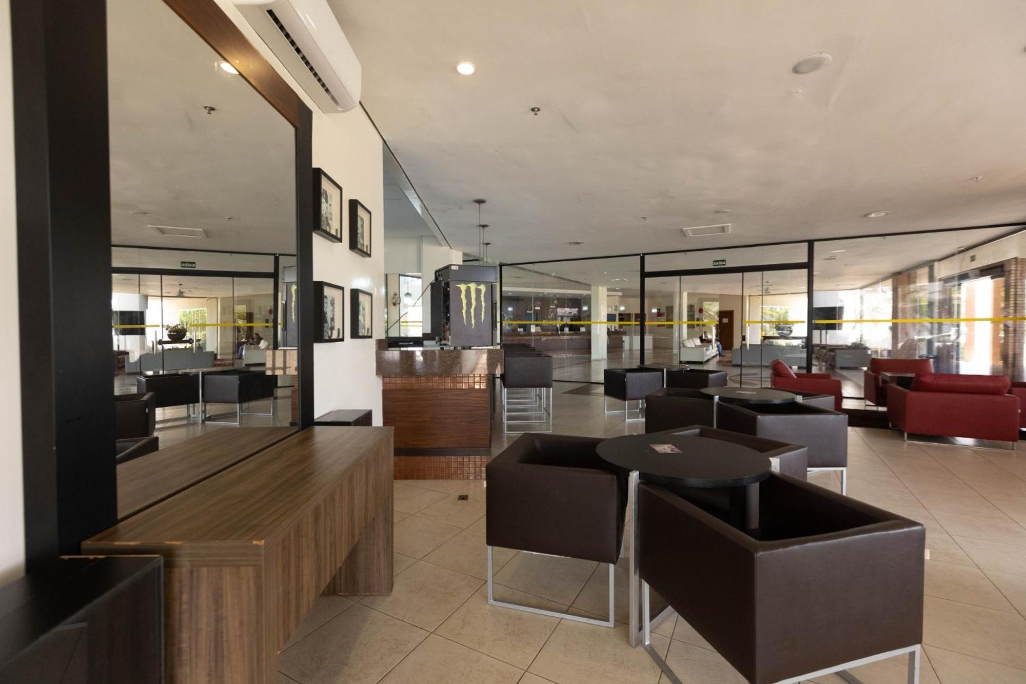 Hits Pantanal Hotel Aeroporto Varzea Grande  Exterior photo