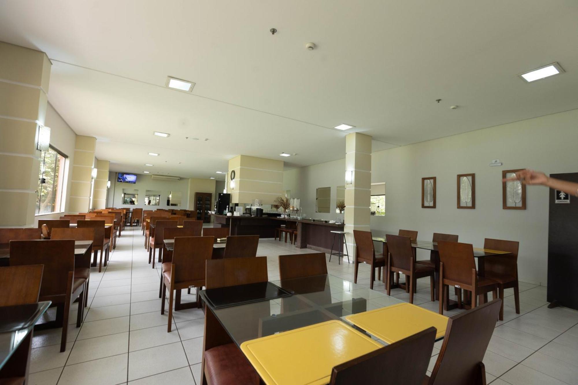 Hits Pantanal Hotel Aeroporto Varzea Grande  Exterior photo